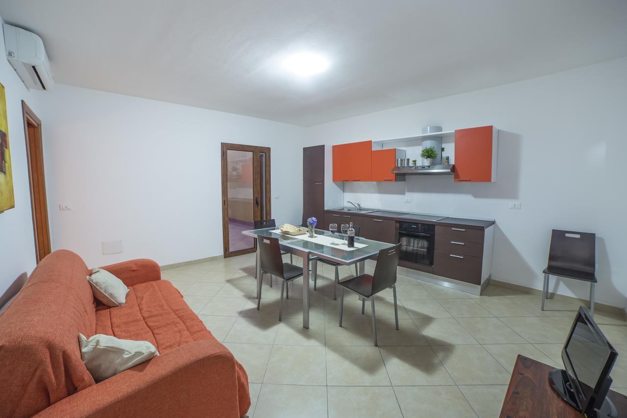 Marina di Gairo Babai Village Resort מראה חיצוני תמונה