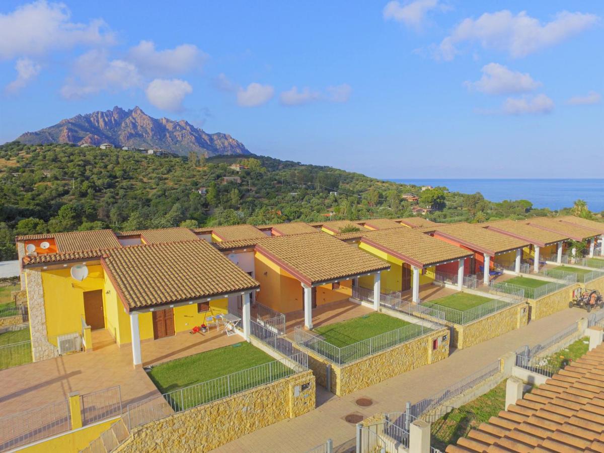 Marina di Gairo Babai Village Resort מראה חיצוני תמונה