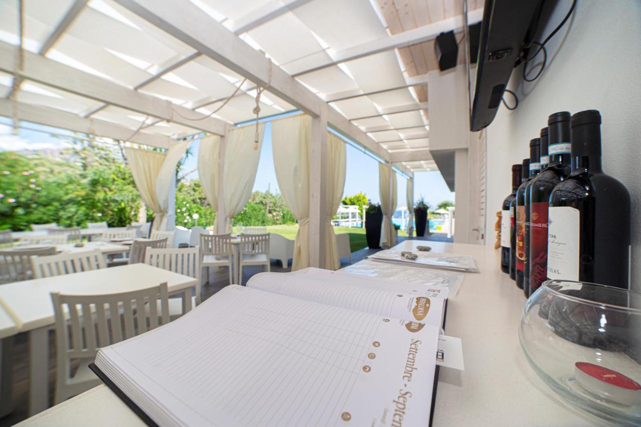 Marina di Gairo Babai Village Resort מראה חיצוני תמונה