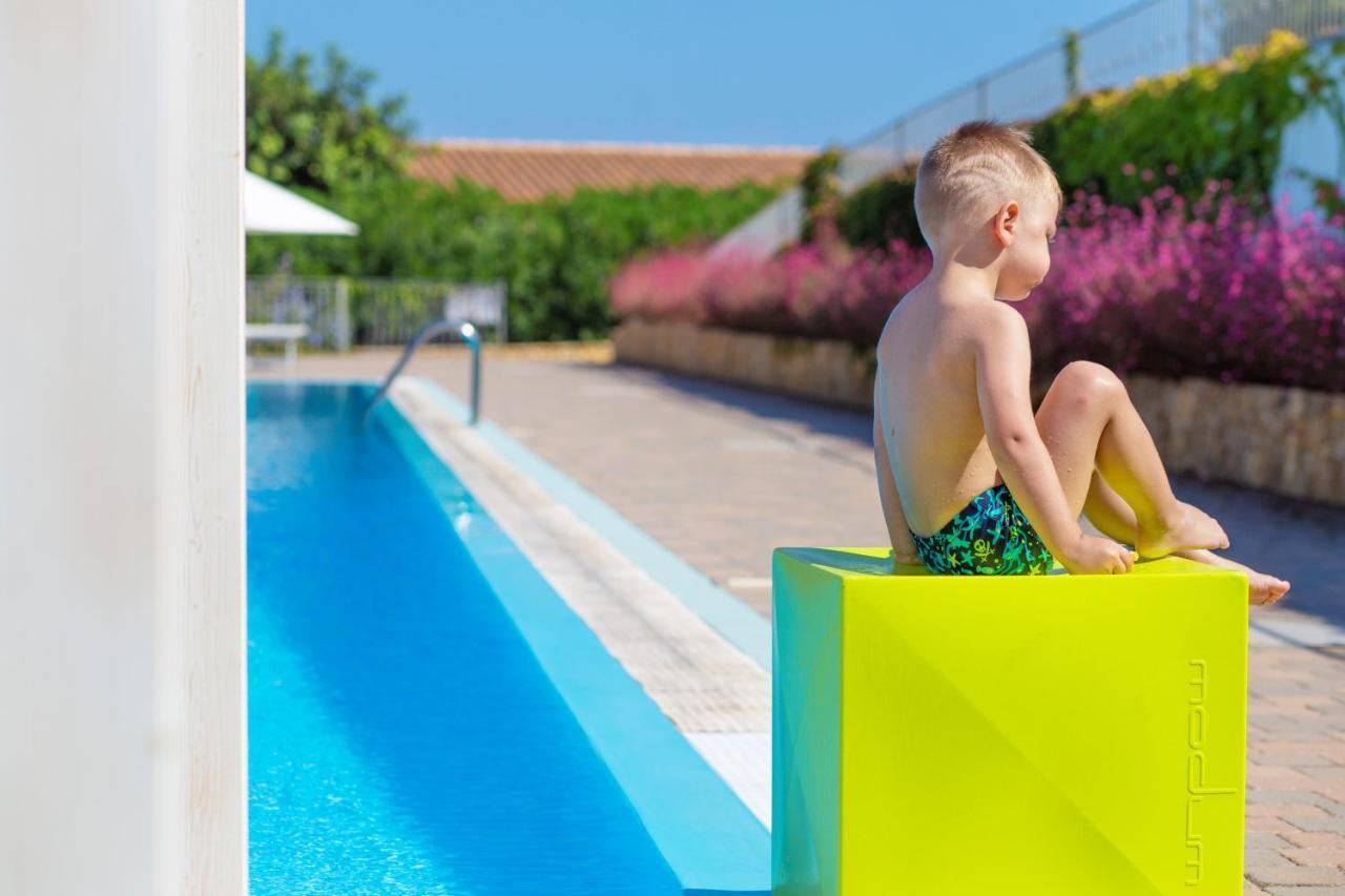 Marina di Gairo Babai Village Resort מראה חיצוני תמונה