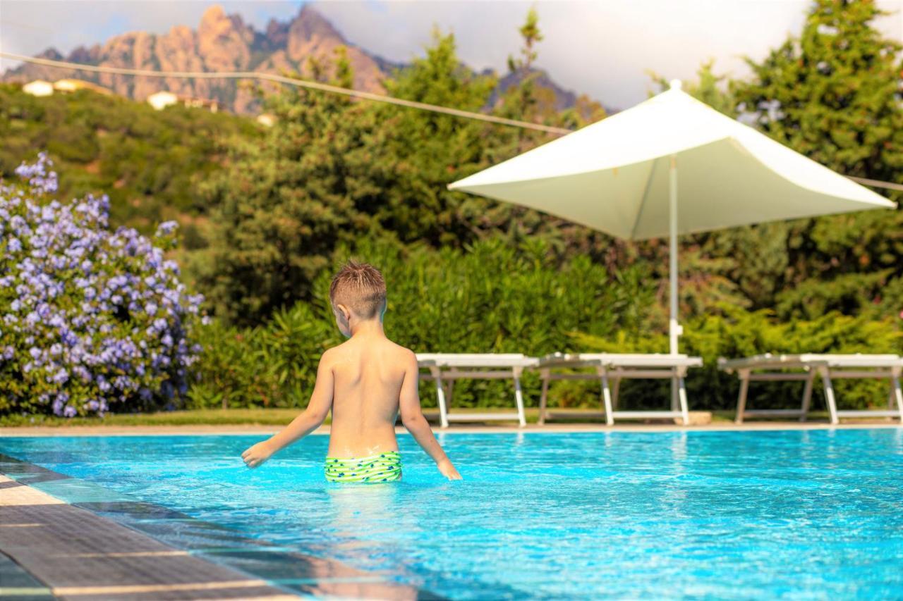 Marina di Gairo Babai Village Resort מראה חיצוני תמונה